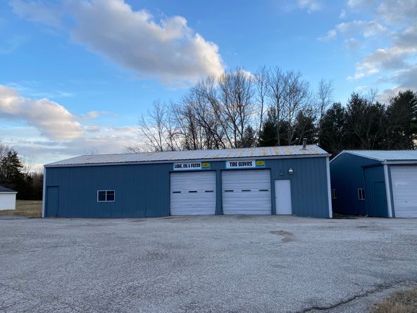 376 Cedar Creek Rd, Makanda, IL 62958